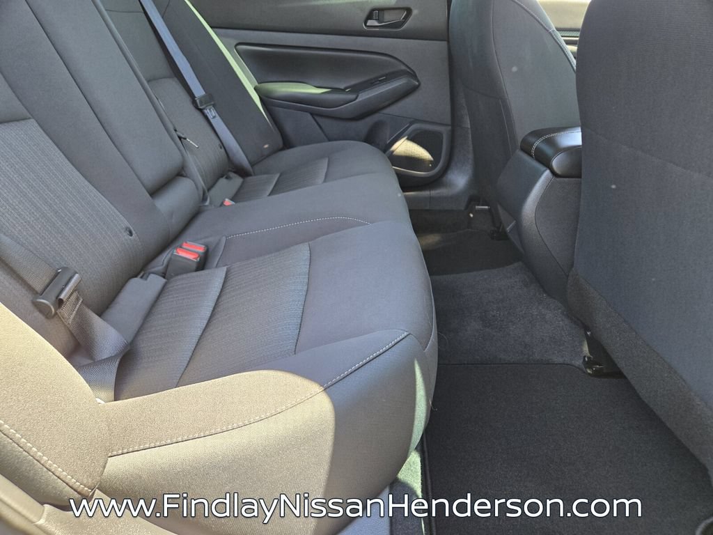 Used 2025 Nissan Altima 2.5 S FWD image 14