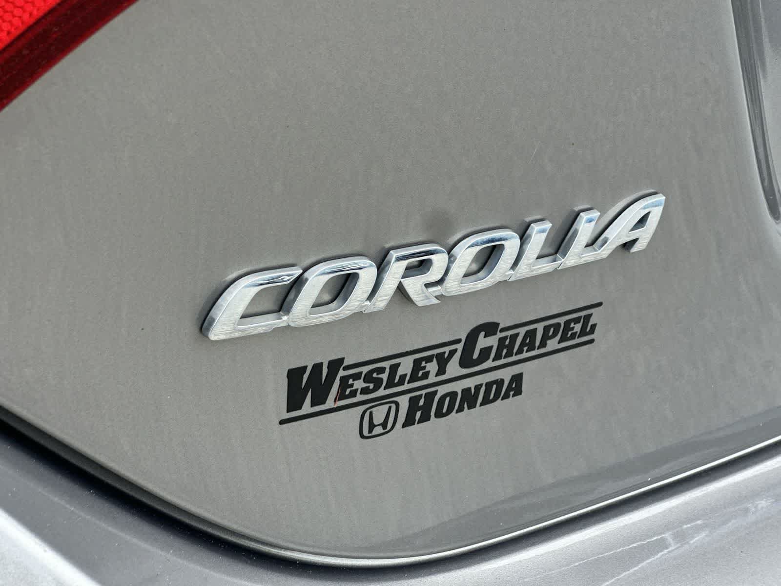 Used 2015 Toyota Corolla LE FWD image 11