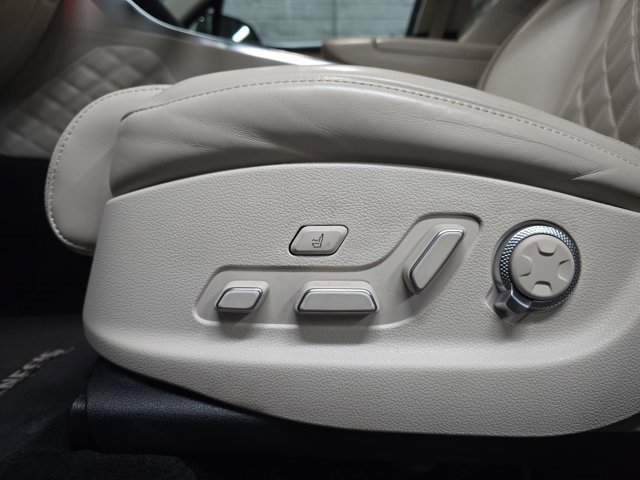 Used 2022 Genesis GV80 3.5T w/ Prestige Package 07 image 28