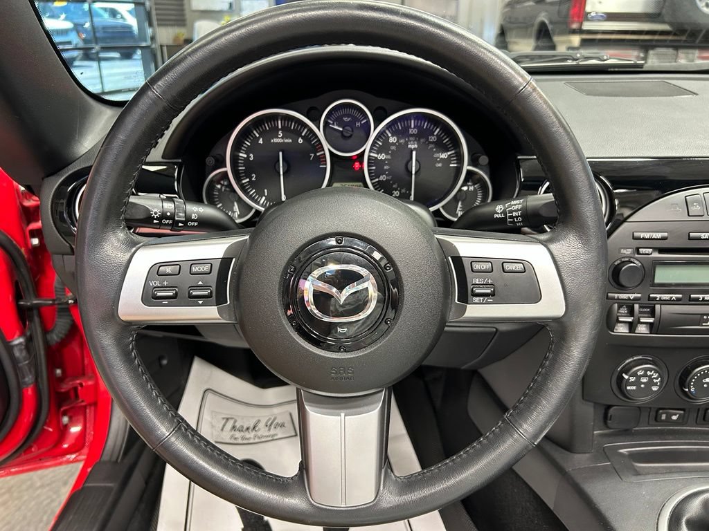 Used 2008 MAZDA MX-5 Miata Grand Touring RWD image 8