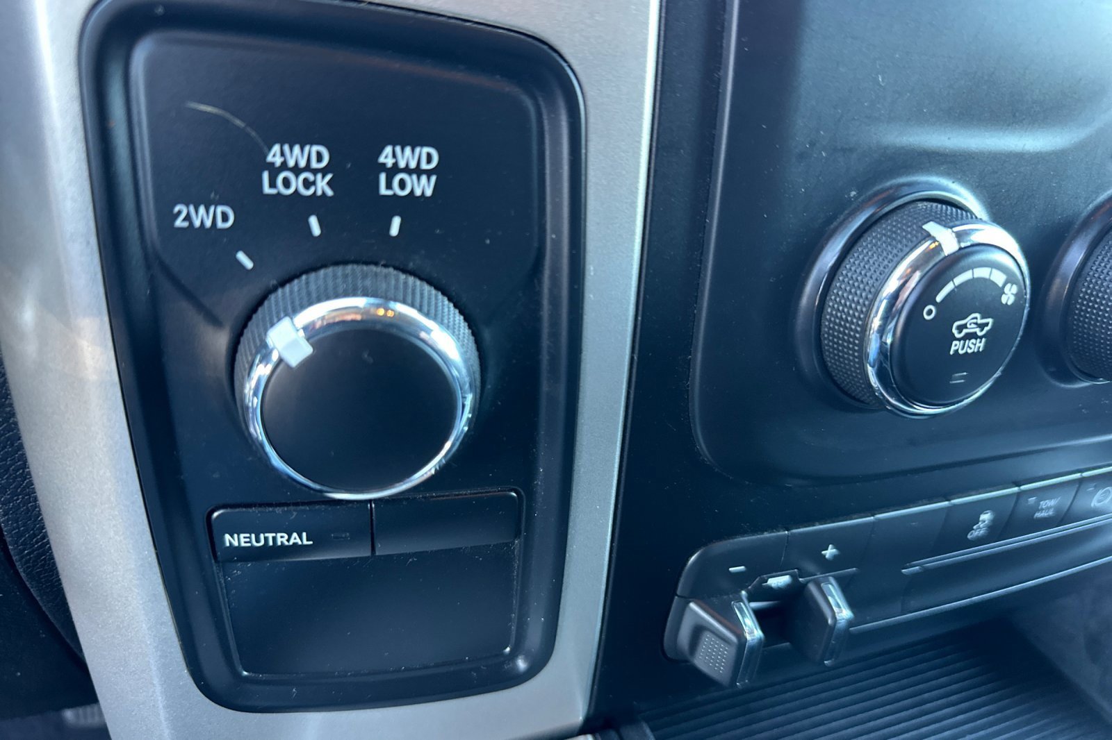 Used 2015 RAM 3500 Big Horn image 37