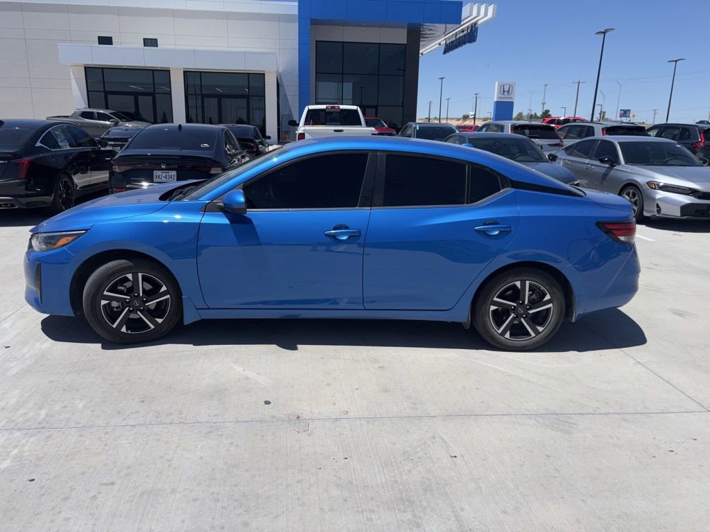 Used 2024 Nissan Sentra SV FWD image 1