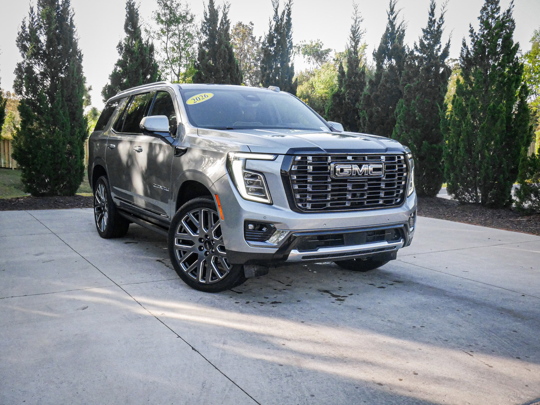 Used 2026 GMC Yukon Denali Ultimate image 2