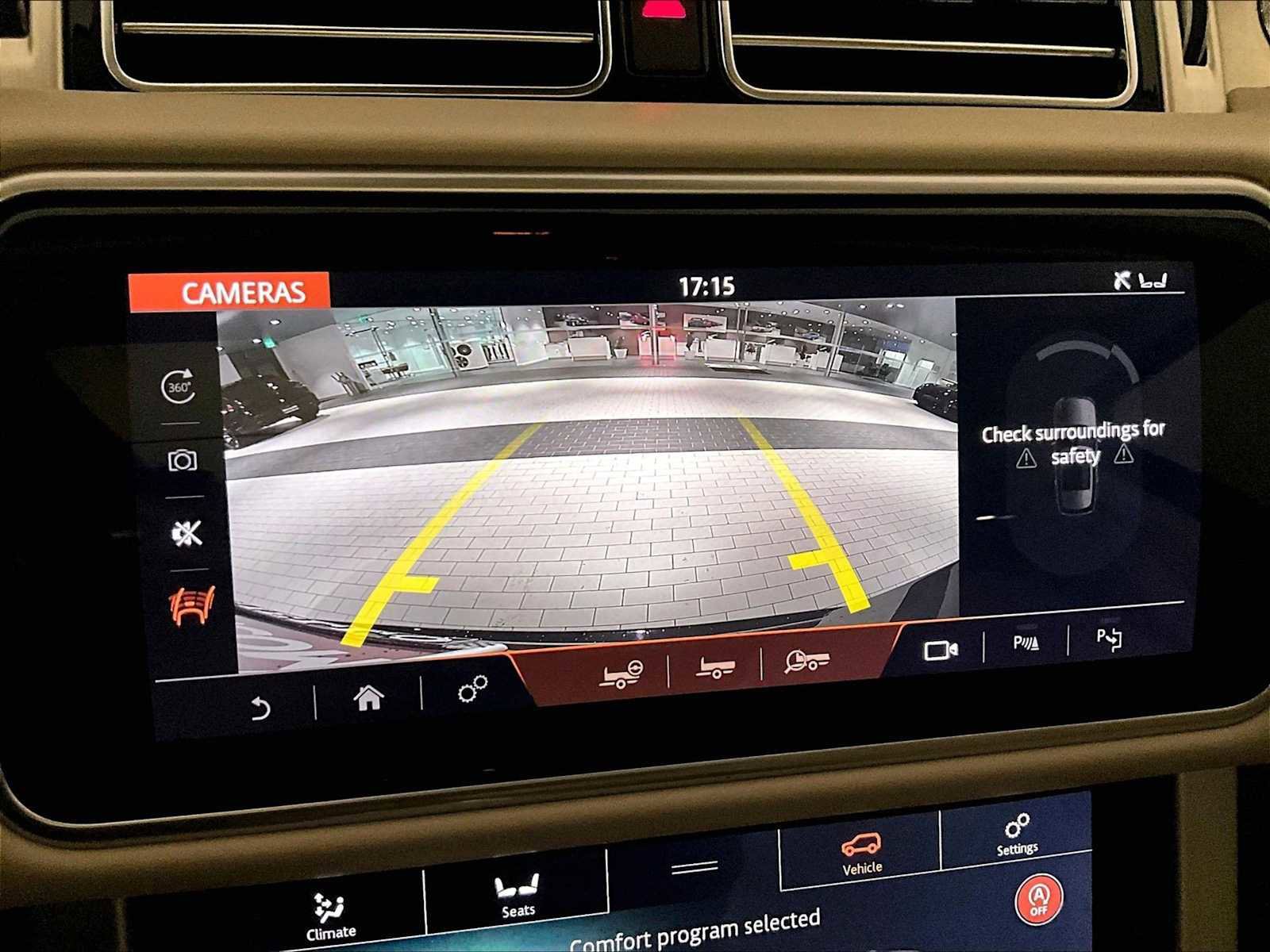 Used 2021 Land Rover Range Rover SV Autobiography Dynamic image 22