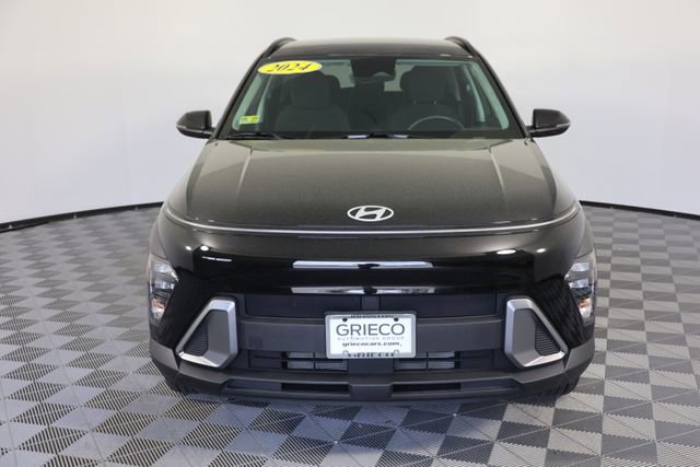 Certified 2024 Hyundai Kona SEL w/ Convenience Package AWD/4WD image 3