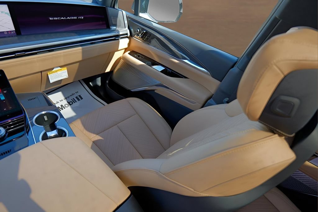 New 2025 Cadillac Escalade IQ Sport 2 AWD/4WD image 19