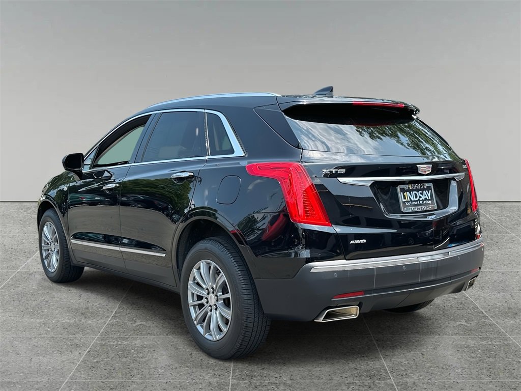 Used 2017 Cadillac XT5 Luxury w/ Driver Awareness Package image 12