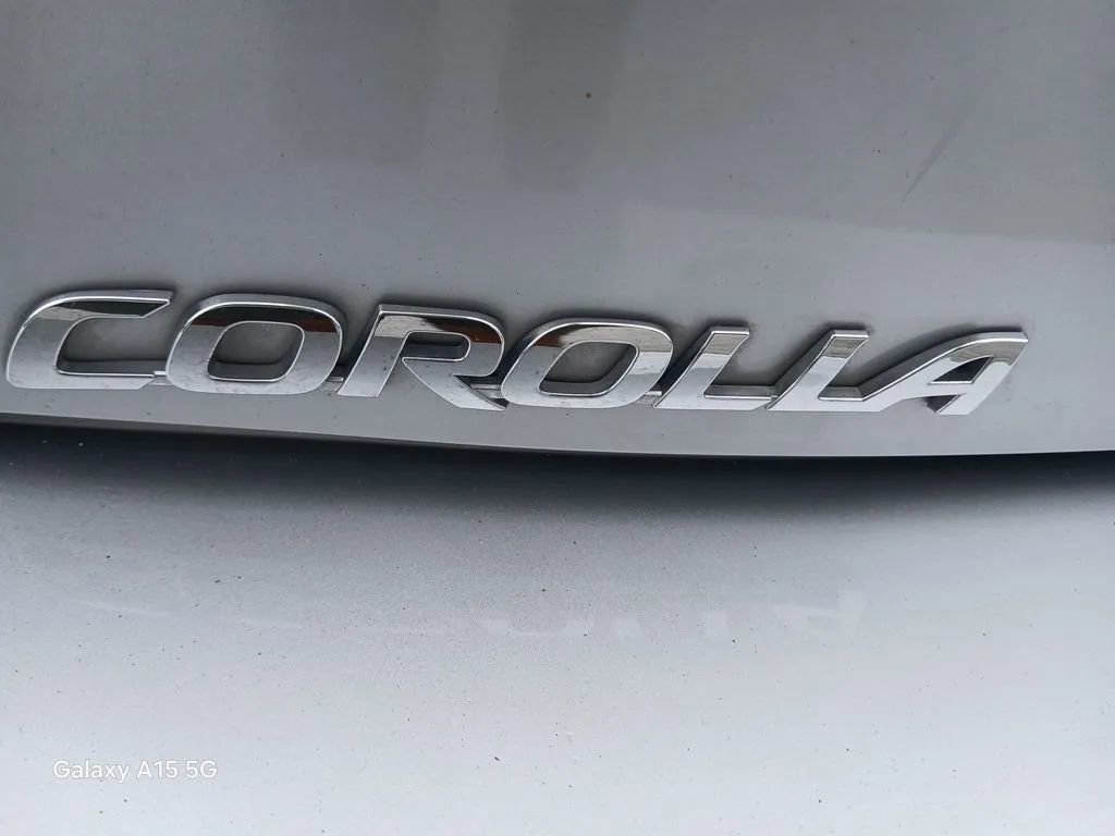 Used 2020 Toyota Corolla XSE image 8