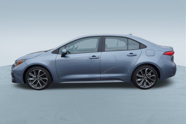 Used 2022 Toyota Corolla SE w/ Carpet Mat Package (TMS) image 4