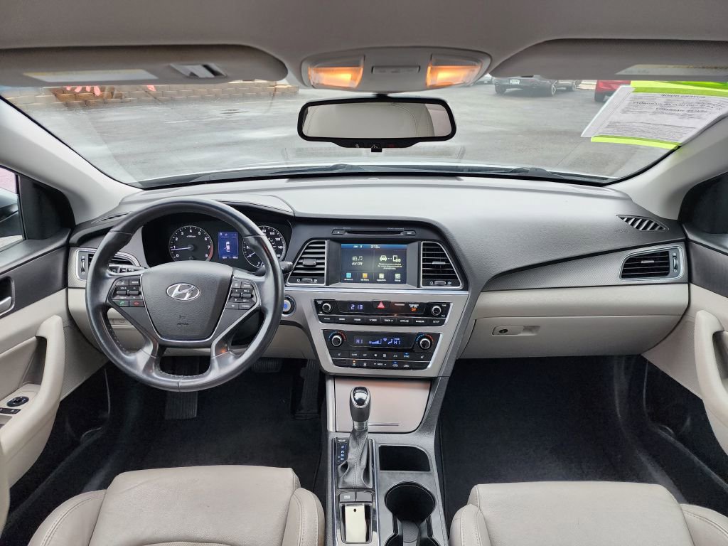 Used 2016 Hyundai Sonata Sport w/ Option Group 02 image 9