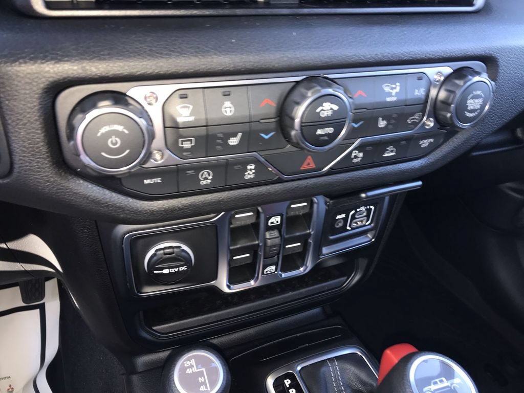 New 2026 Jeep Gladiator Sport AWD/4WD image 18