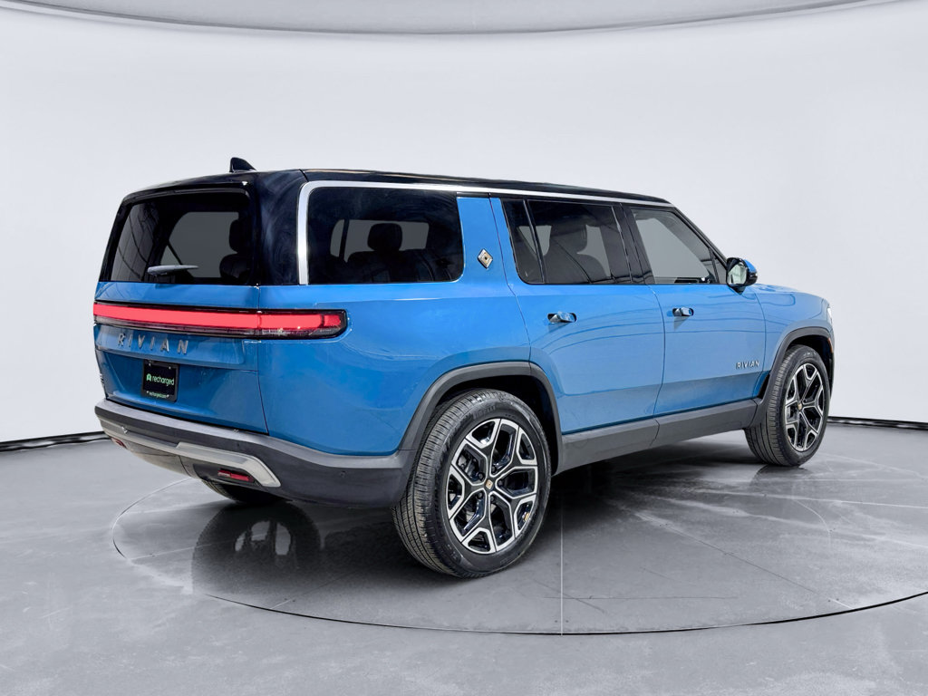 Used 2025 Rivian R1S Adventure AWD/4WD image 3