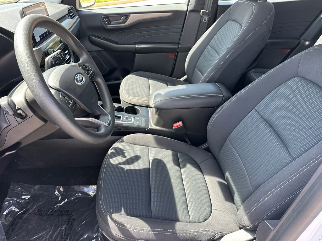 Used 2023 Ford Escape FWD image 9