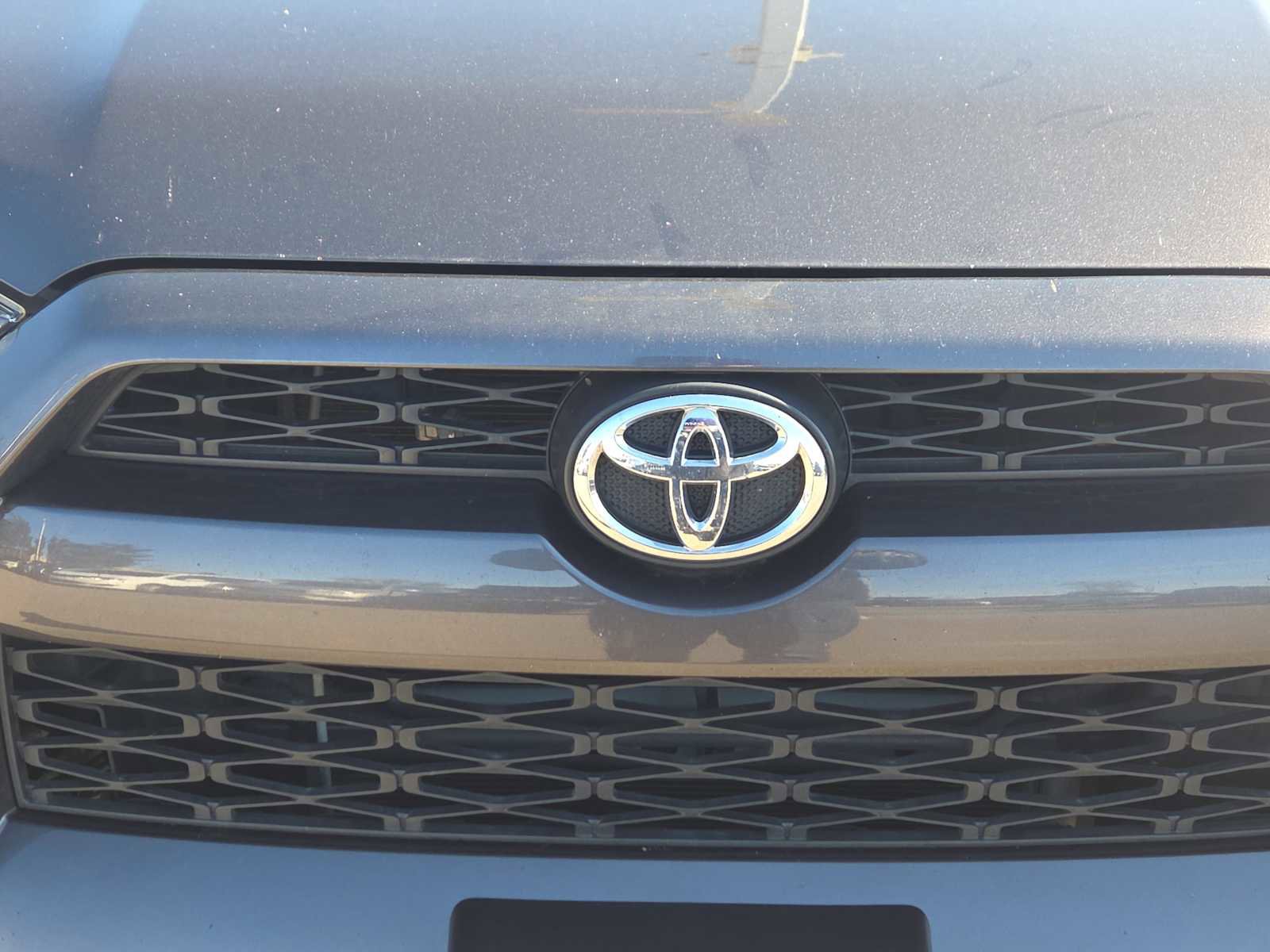 Used 2018 Toyota 4Runner SR5 image 12