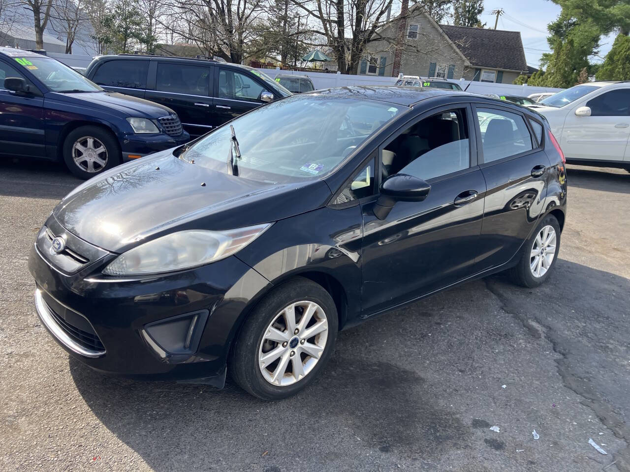 Used 2011 Ford Fiesta SE w/ 203A Rapid Spec Order Code image 3