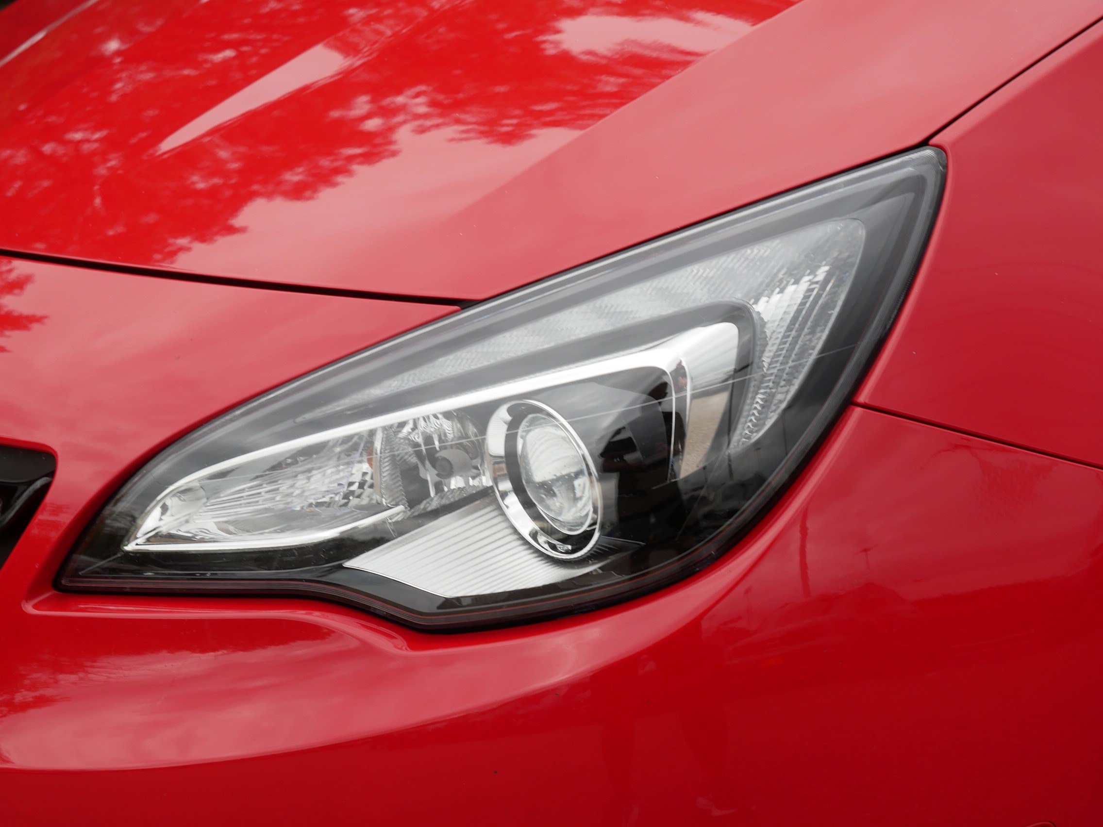 Used 2018 Buick Cascada Sport Touring w/ Dark Effects Package FWD image 16