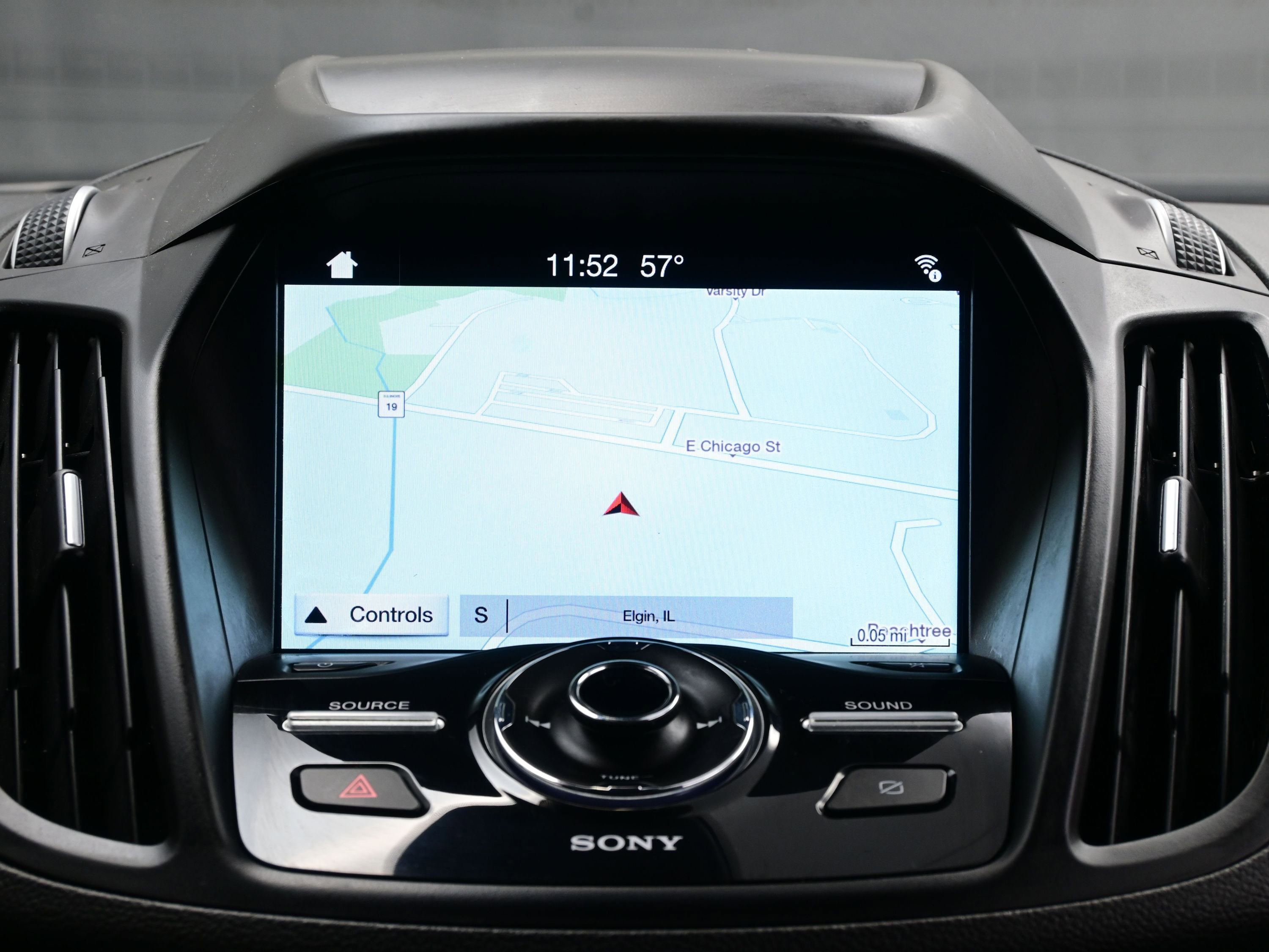 Used 2019 Ford Escape Titanium image 19