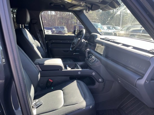 Certified 2024 Land Rover Defender 110 X-Dynamic SE image 11
