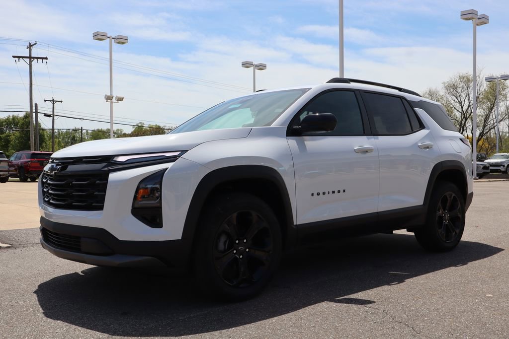 New 2026 Chevrolet Equinox LT w/ Midnight Edition AWD/4WD image 7