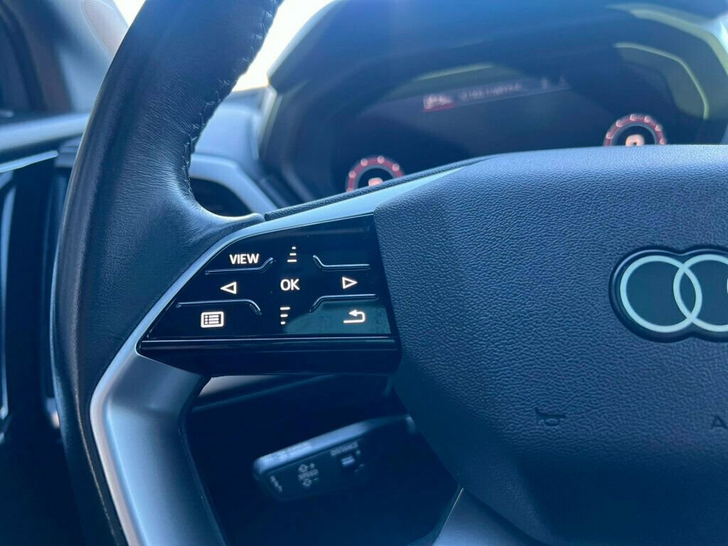 Used 2024 Audi Q4 e-tron Premium Plus w/ Premium Plus image 17