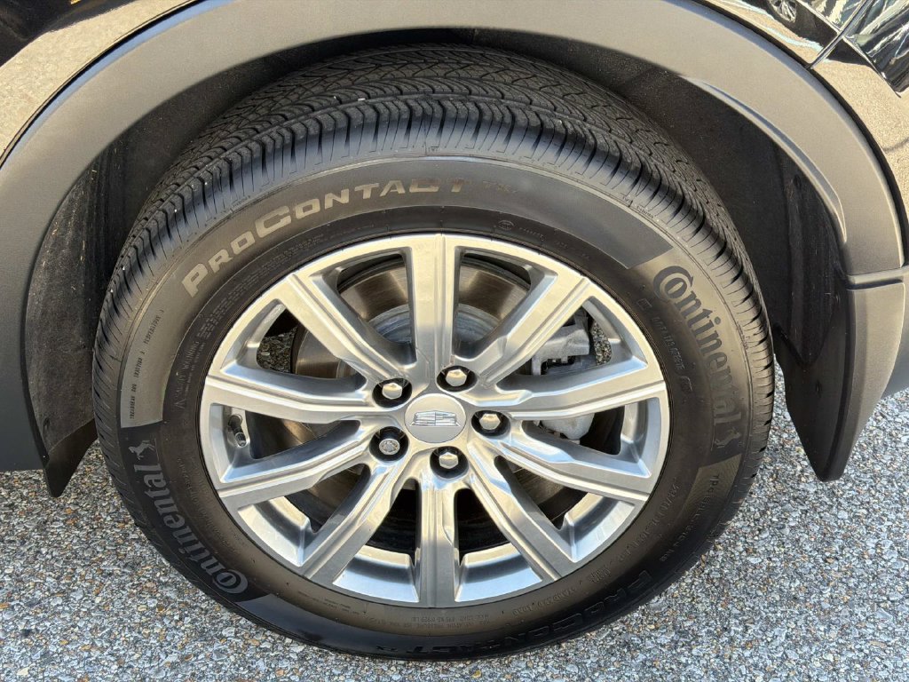 Used 2020 Cadillac XT4 Premium Luxury FWD image 4