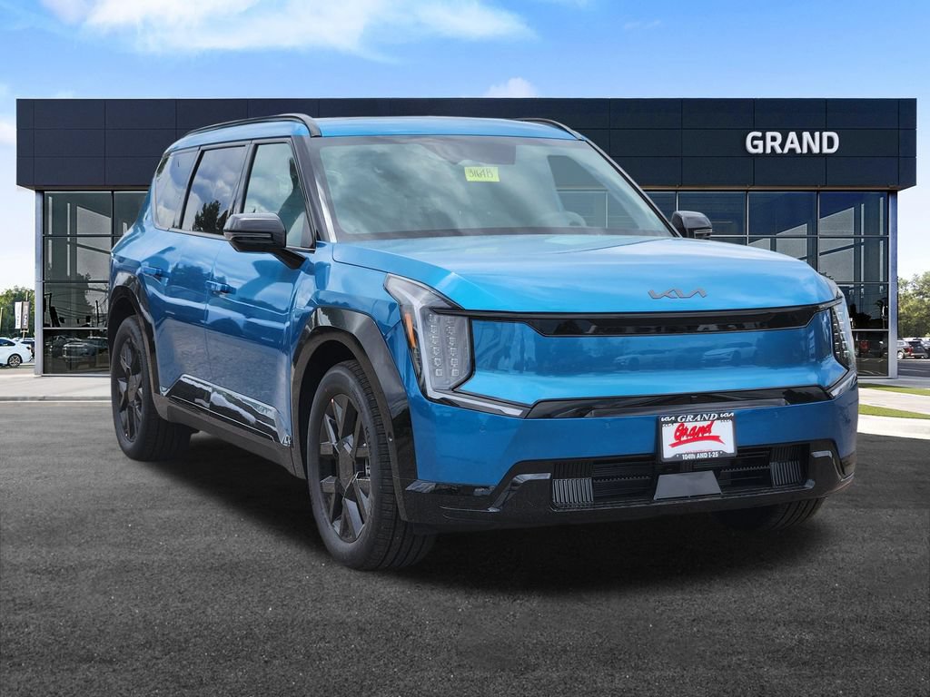 New 2026 Kia EV9 Land w/ Nightfall Edition Package AWD/4WD image 2