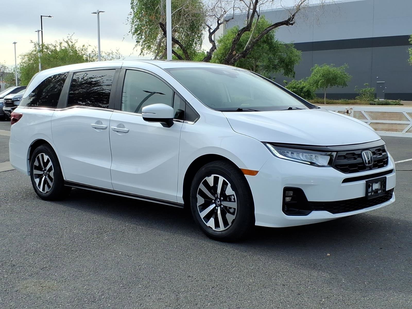 Used 2025 Honda Odyssey EX-L image 7