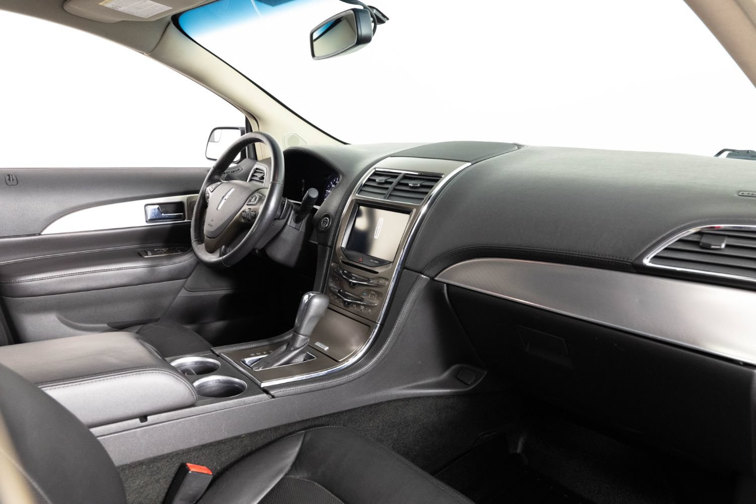 Used 2013 Lincoln MKX AWD image 25