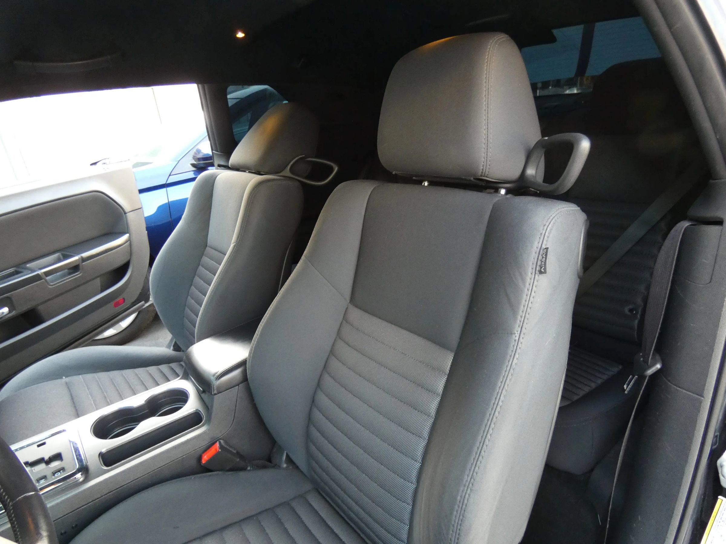 Used 2013 Dodge Challenger SXT image 38