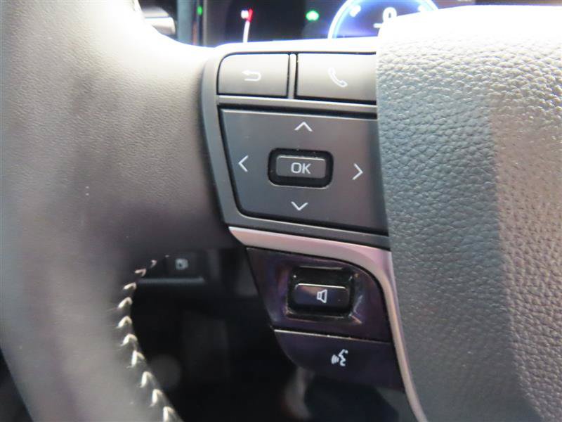 Used 2026 Toyota Camry SE w/ Convenience Package FWD image 24