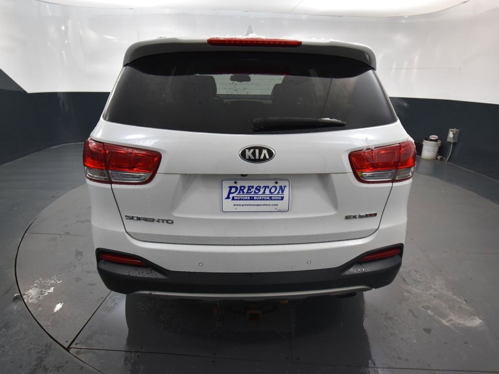 Used 2016 Kia Sorento EX image 8