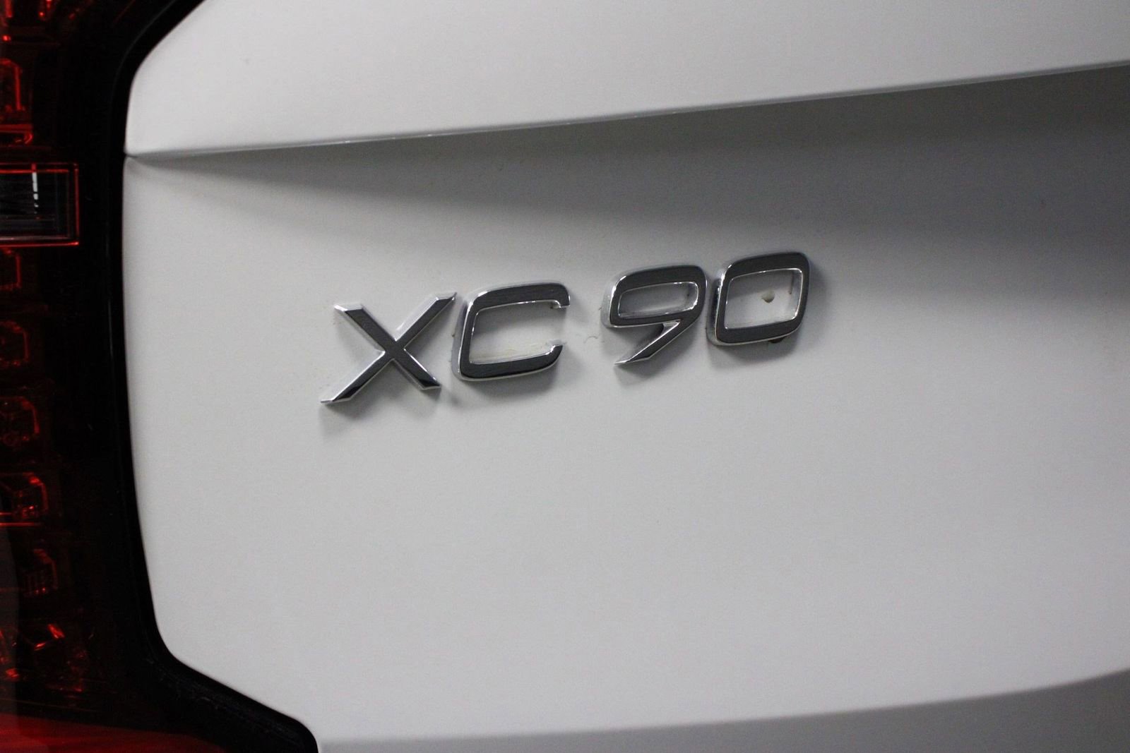 New 2025 Volvo XC90 B6 Plus w/ Protection Package Premier image 16