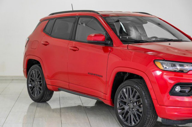 Used 2023 Jeep Compass Limited image 61