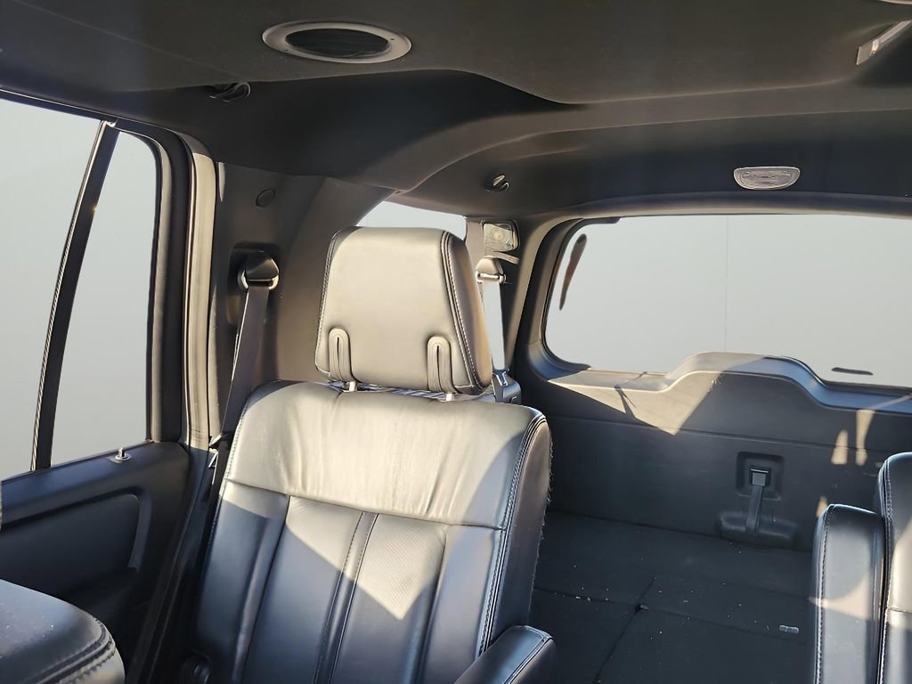 Used 2017 Lincoln Navigator Select image 31