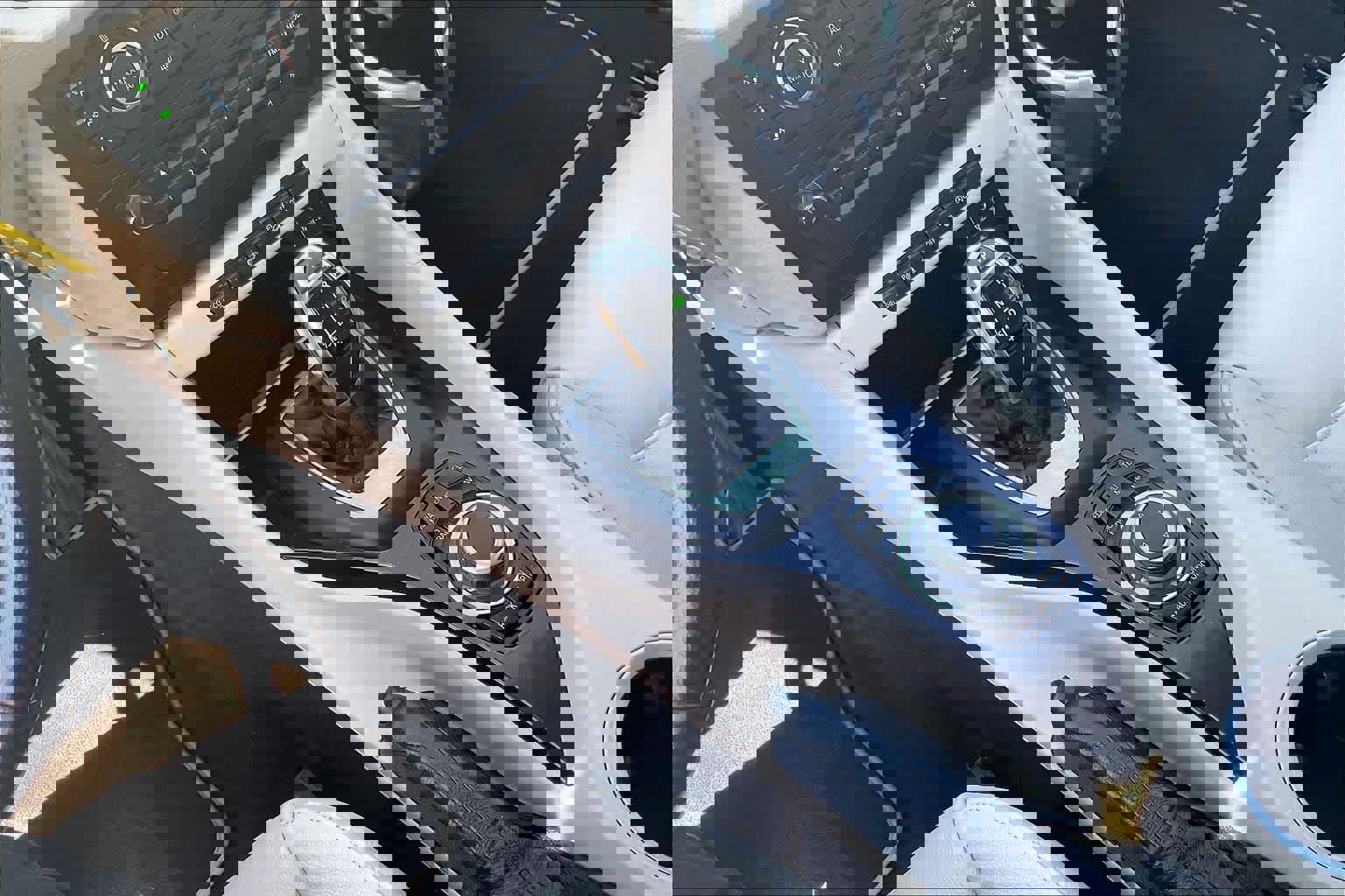 Used 2015 BMW X1 xDrive28i image 16