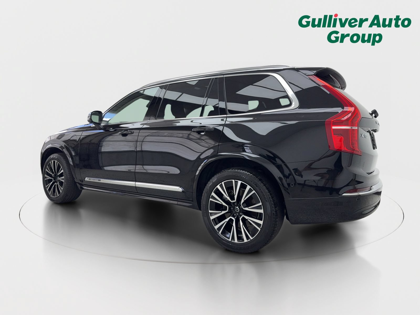 Used 2024 Volvo XC90 T8 Plus AWD/4WD image 4
