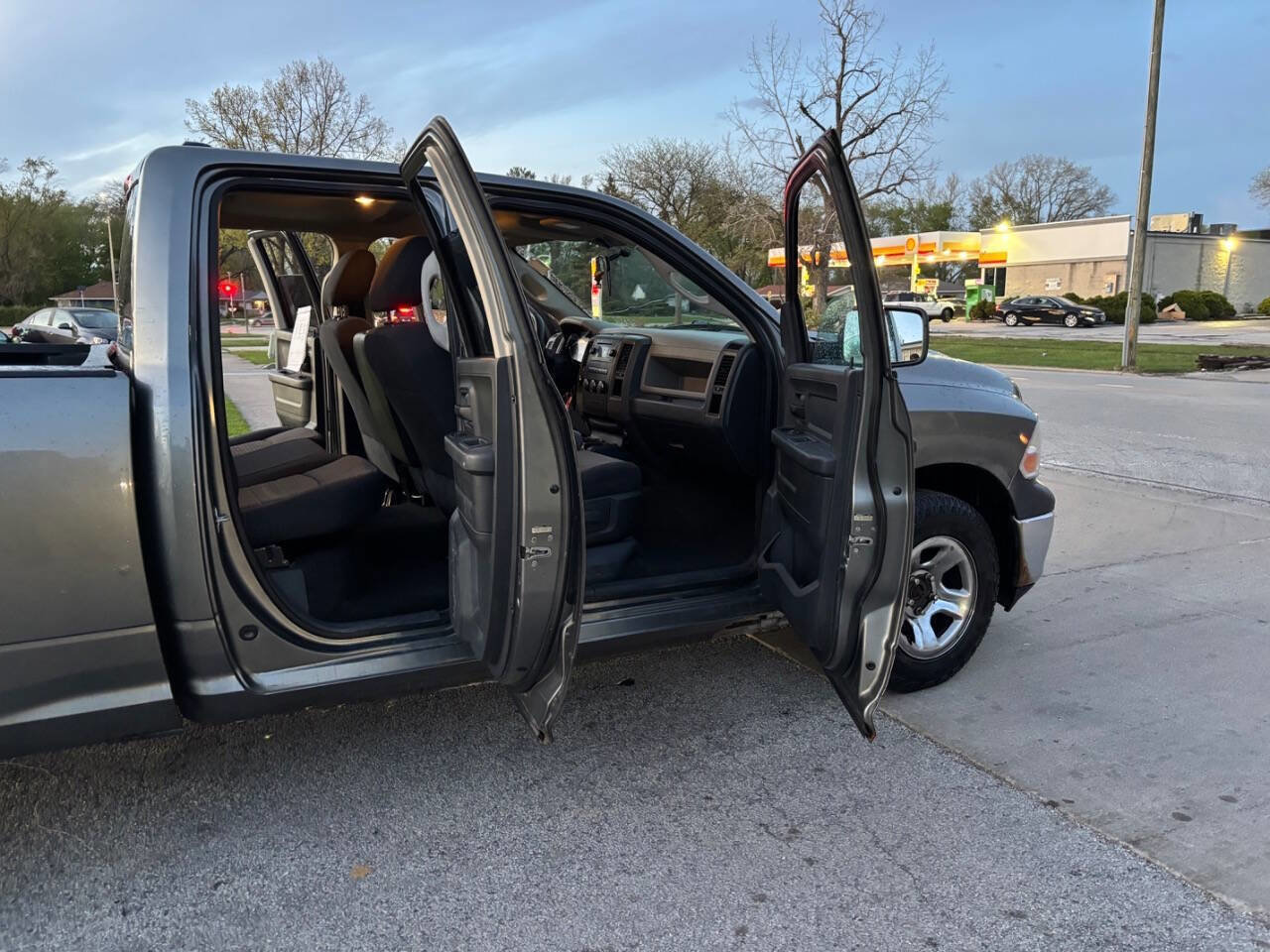 Used 2011 RAM 1500 ST w/ SXT Appearance Group AWD/4WD image 13