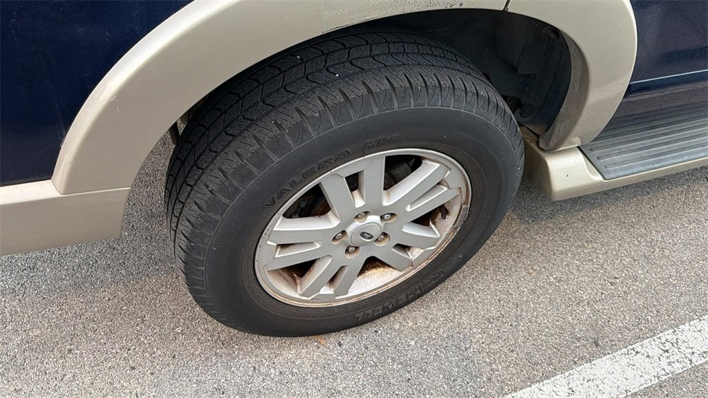 Used 2007 Ford Explorer Eddie Bauer image 9