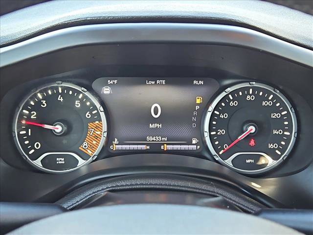 Used 2021 Jeep Renegade Latitude w/ Sun & Sound Group FWD image 11