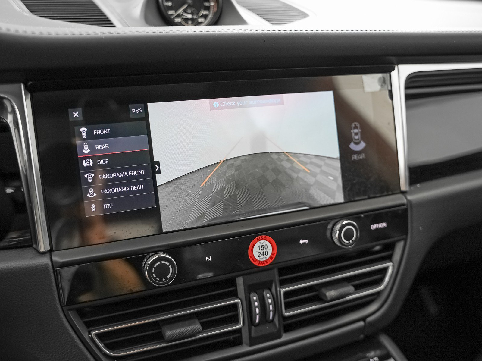 Used 2026 Porsche Macan Turbo AWD/4WD image 24