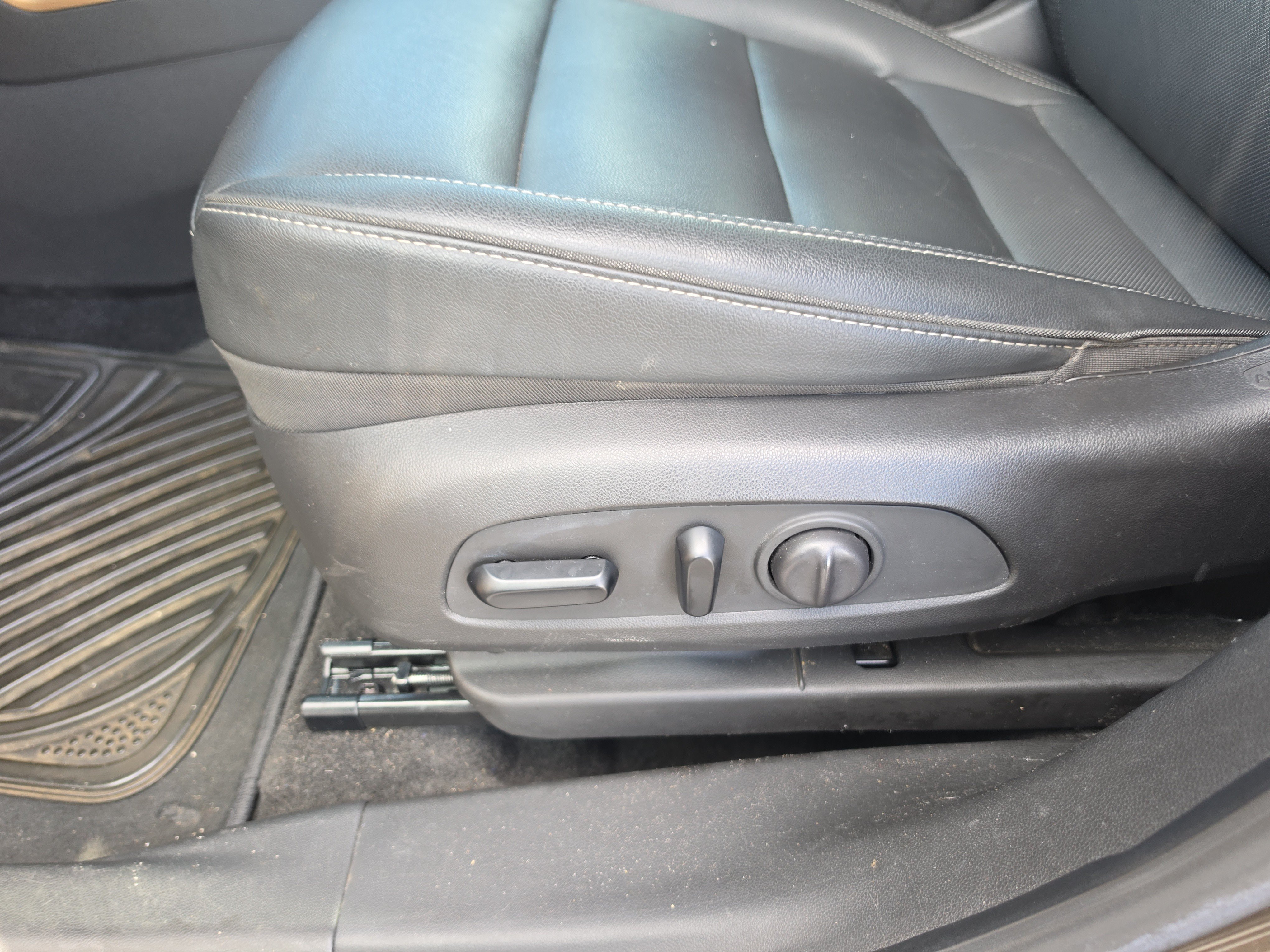 Certified 2022 Chevrolet TrailBlazer ACTIV w/ Sun and Liftgate Package FWD image 17
