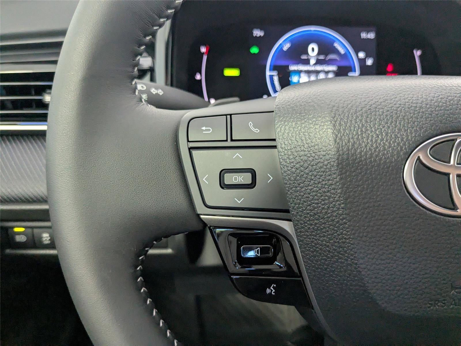 New 2026 Toyota Camry SE image 13