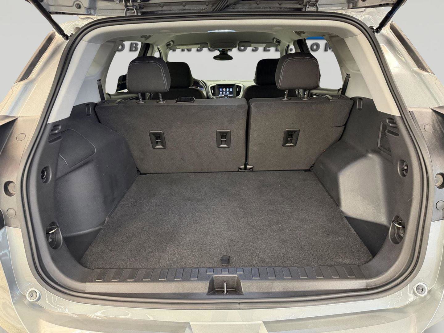 Certified 2023 GMC Terrain SLE w/ Driver Convenience Package image 12