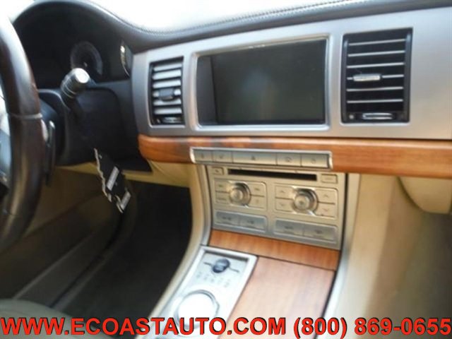 Used 2009 Jaguar XF Luxury RWD image 9