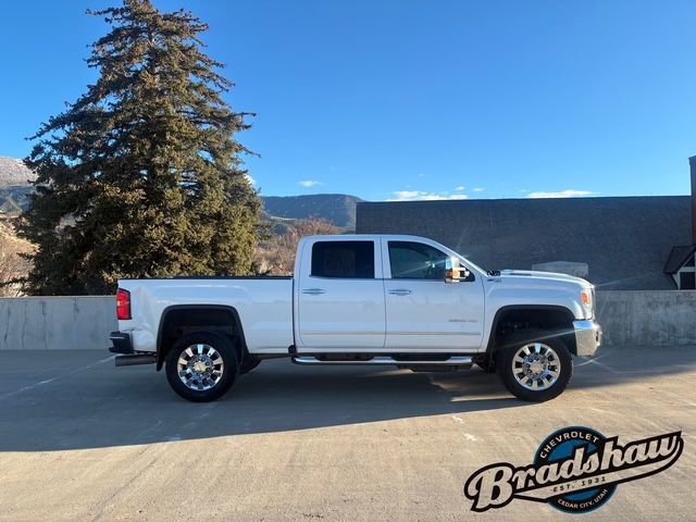 Used 2018 GMC Sierra 2500 SLT w/ Duramax Plus Package image 3