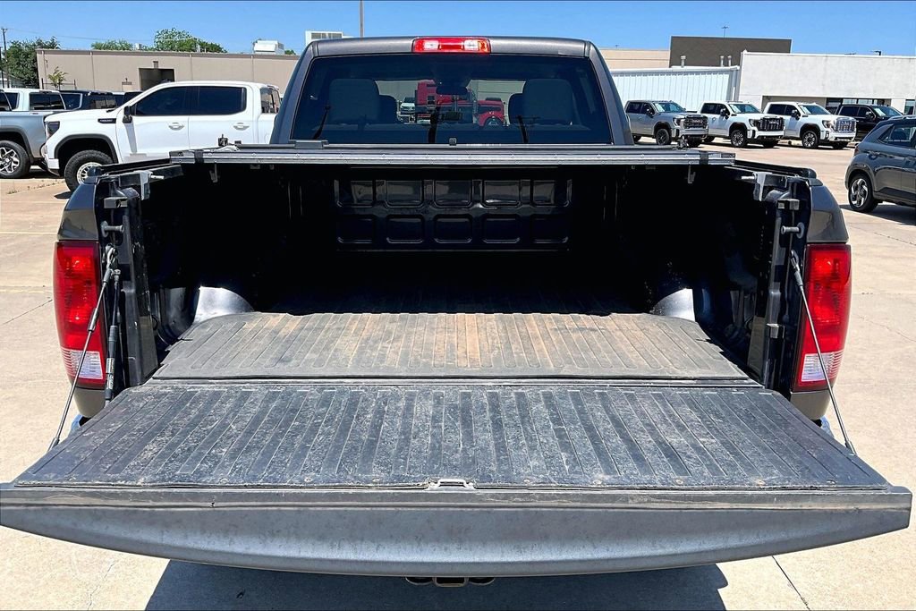 Used 2018 RAM 2500 Tradesman w/ Chrome Appearance Group AWD/4WD image 36