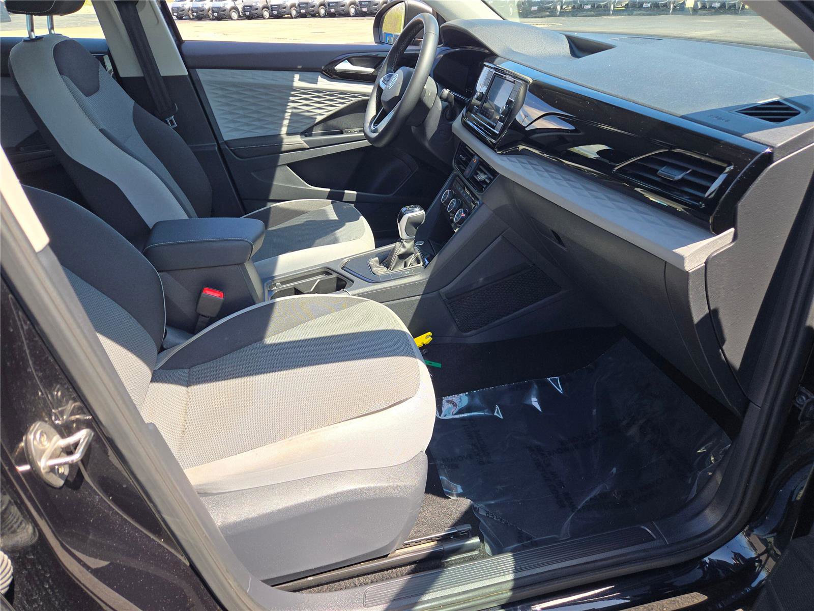 Used 2024 Volkswagen Taos S FWD image 7