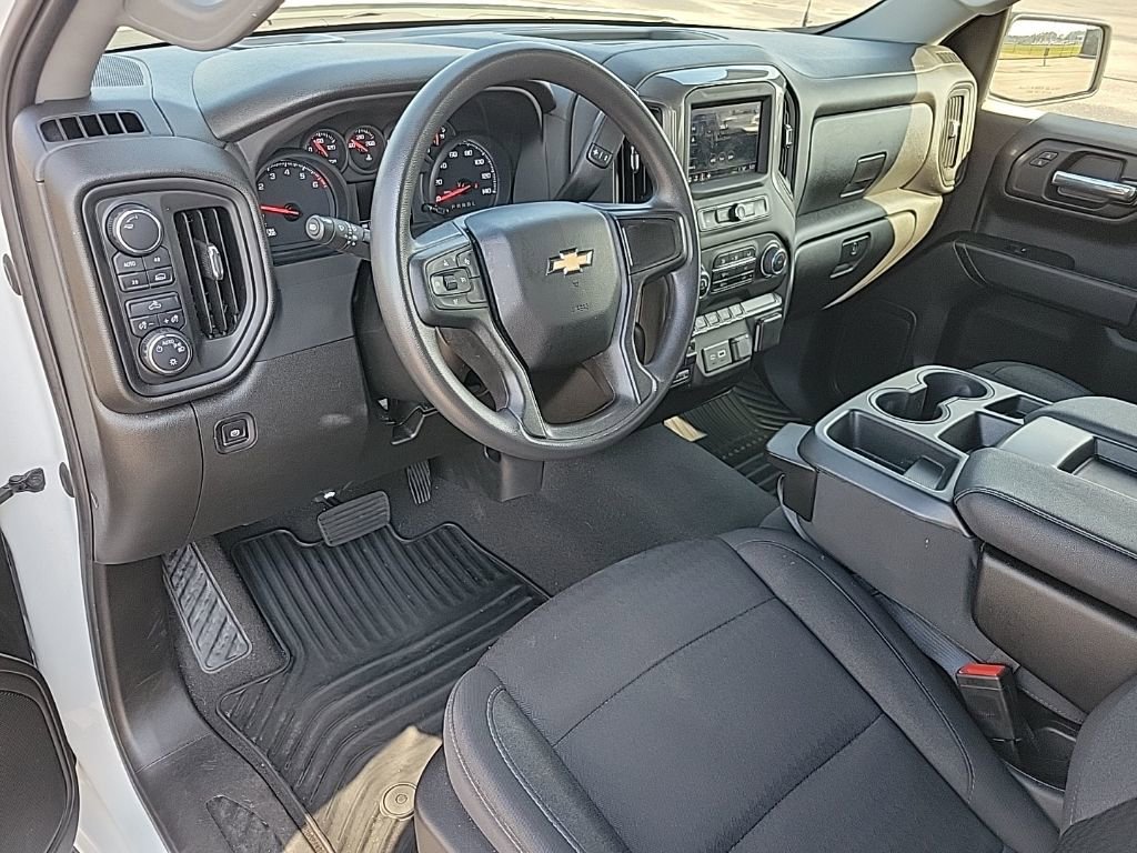 Used 2024 Chevrolet Silverado 1500 Custom image 9