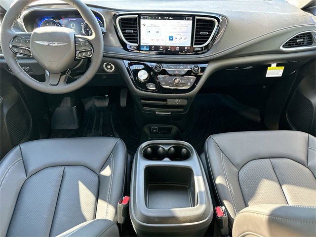 New 2026 Chrysler Pacifica Select w/ S Appearance Package image 12