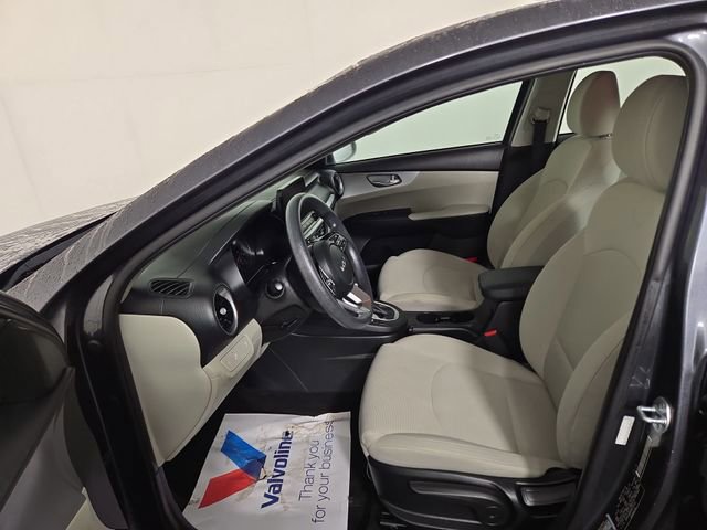 Certified 2023 Kia Forte LXS w/ LXS Technology Package image 13